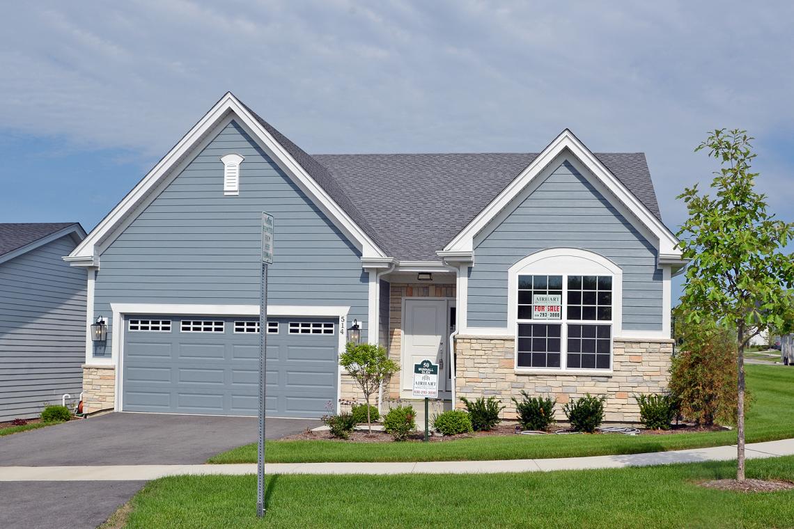 Oakfield Ranch home with traditional elevation for sale in Saint Charles Illinois