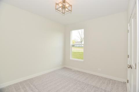 Oakfield Ranch home with traditional elevation for sale in Saint Charles Illinois
